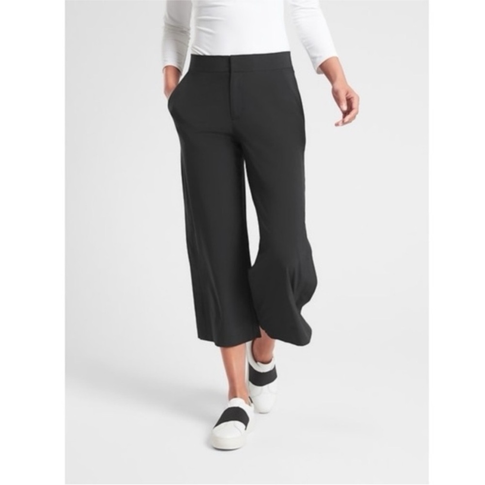 Athleta Tribeca black Crop Pants